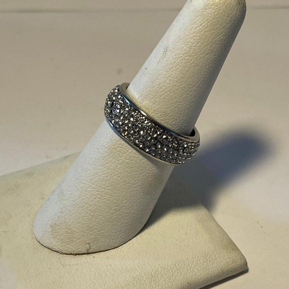 Silver and CZ Ring SZ 7 - Picture 1 of 2